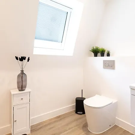 Dawson House- Gorgeous Two Bedroom With Free Parking Southampton Exterior photo