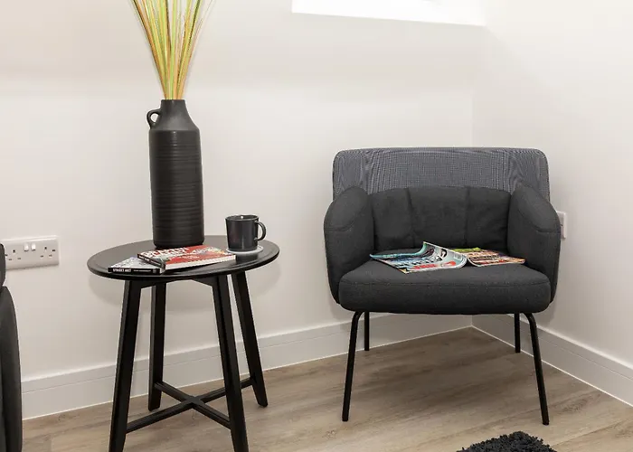 Dawson House- Gorgeous Two Bedroom With Free Parking