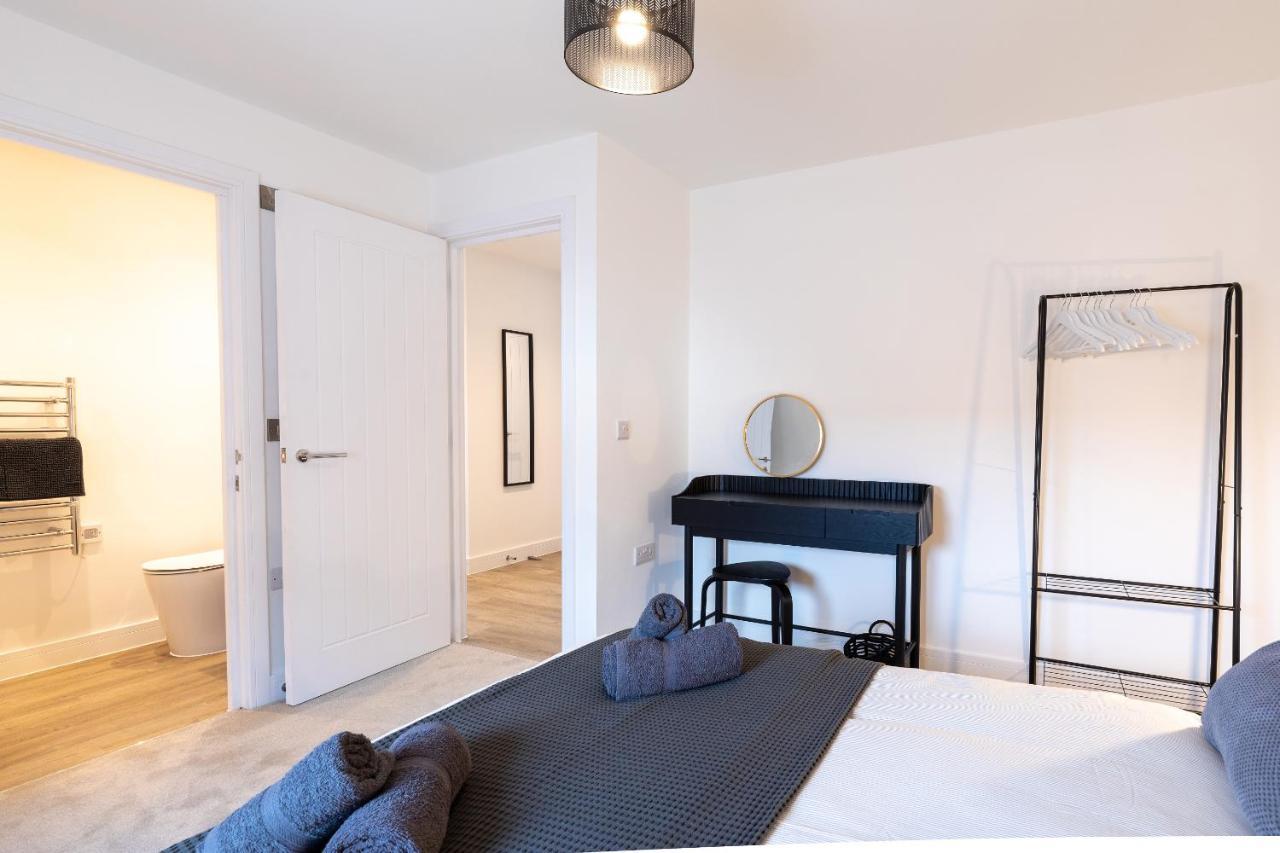 Dawson House- Gorgeous Two Bedroom With Free Parking Holiday home Southampton