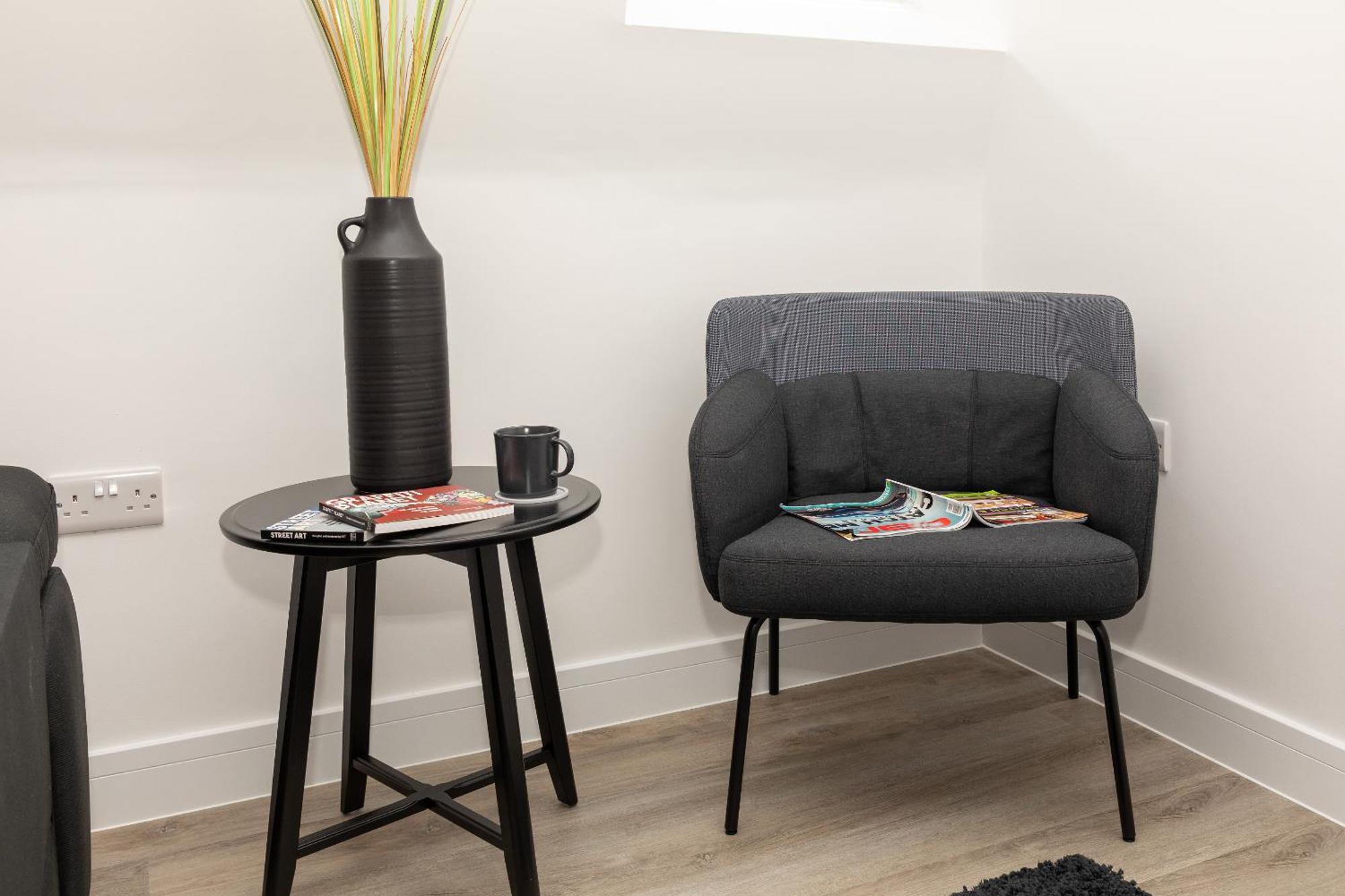 Dawson House- Gorgeous Two Bedroom With Free Parking Holiday home